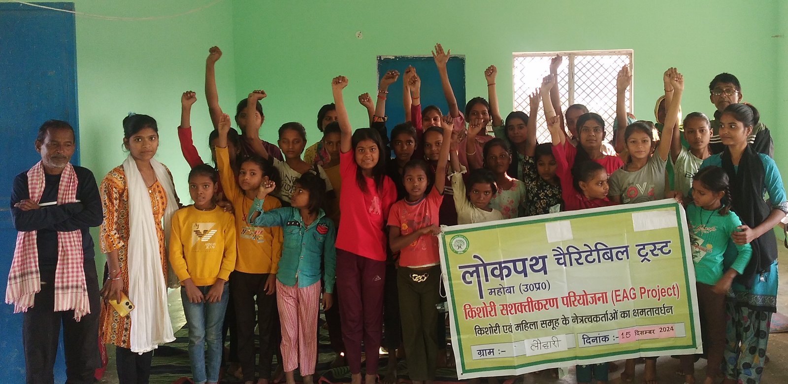 Adolescent girls presenting their action plans
